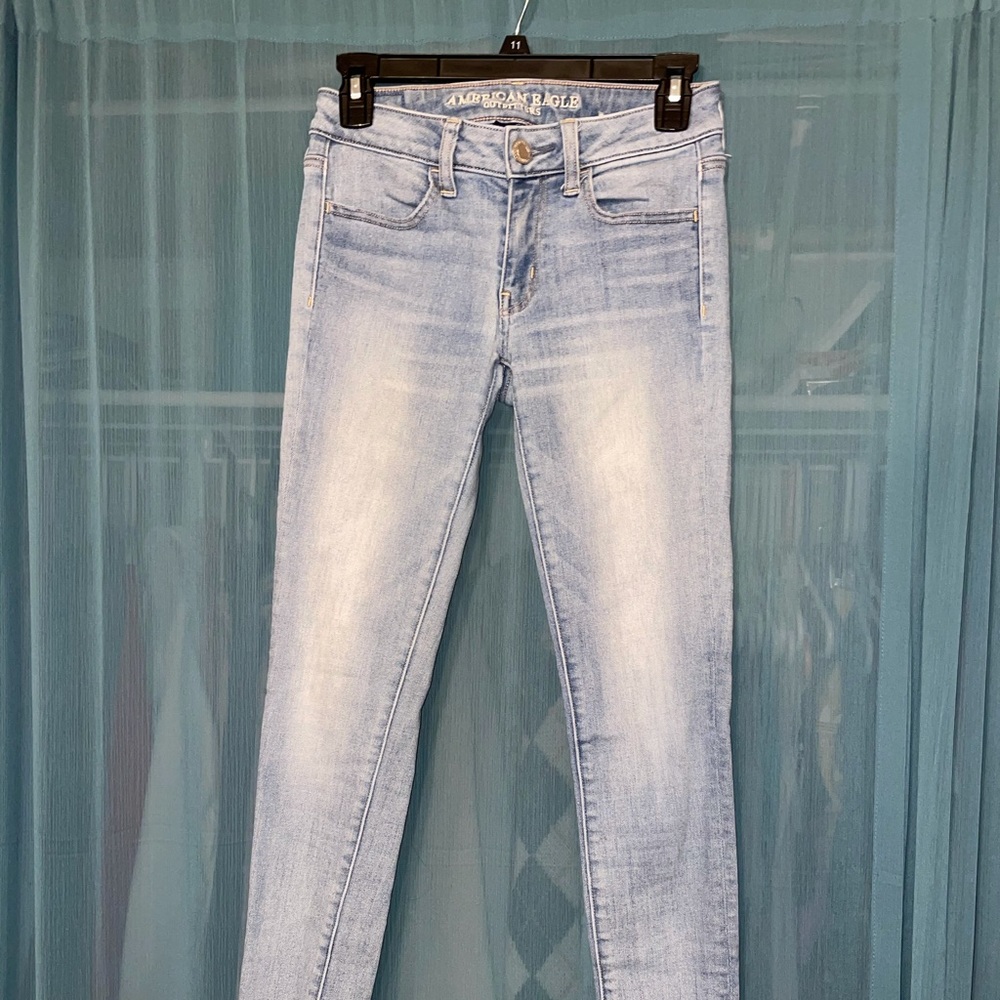 Light Blue American Eagle Super Stretch Jeggings